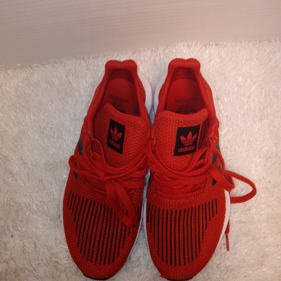 Adidas SWIFT Run EUC - Picture 4 of 6